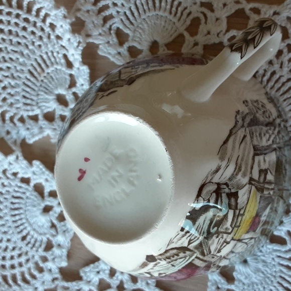 Johnson Brothers England The Friendly Village Teacups 6 oz The Ice House (3) - Picture 9 of 15